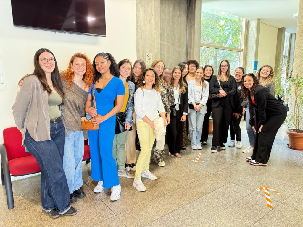 Immersion solidaire au cœur de Porto pour les apprentis ASS3 !